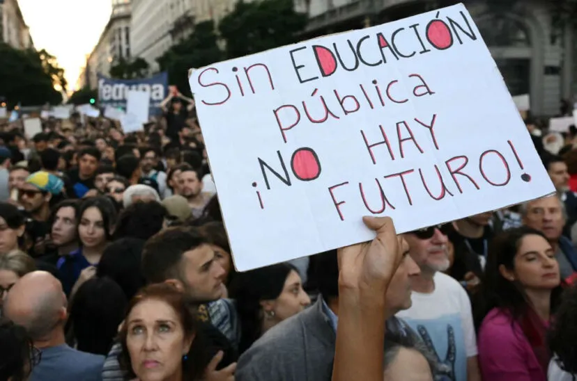 marcha-universitaria-828x548