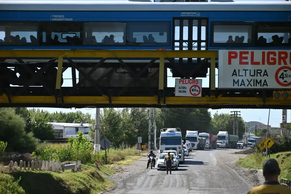 cipolletti-tren-del-valle-y-puente-foto-flor-salto-02