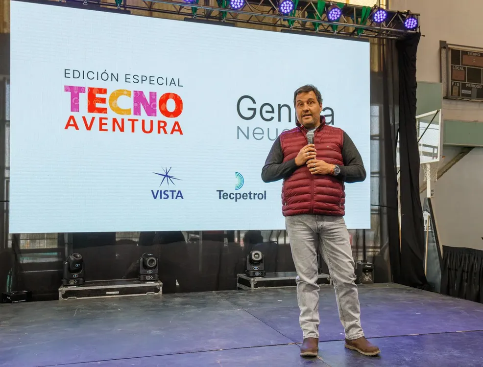 multimedia.grande.9cb4ed80860cf930.Z3JhbmRlLndlYnA=