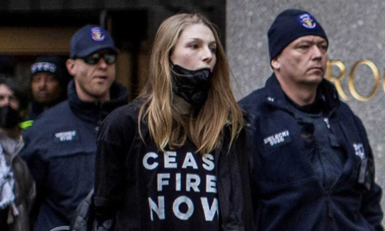 Hunter-Schafer-fue-arrestada-en-una-protesta-pro-palestina-en-Nueva-York