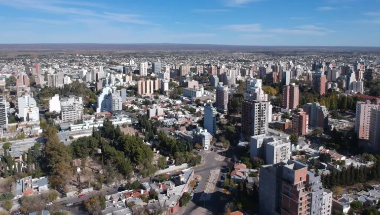 neuquen-ciudad-vista-panoramica-drone-valida-1200-