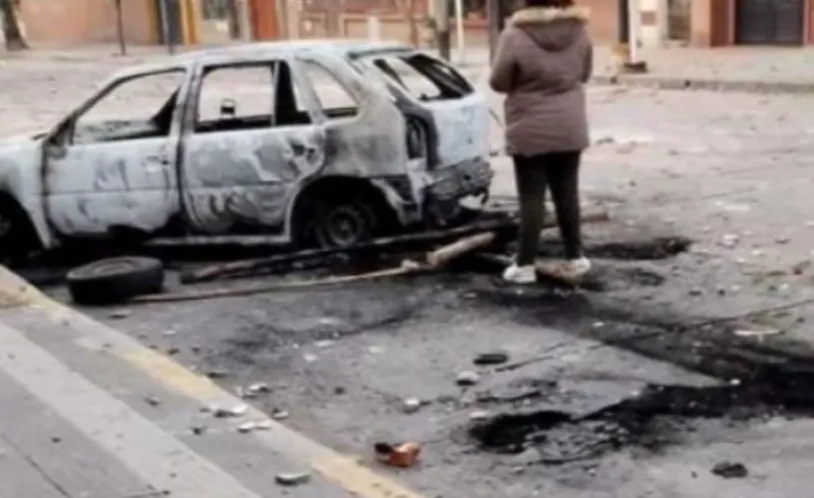 Auto-incendiado