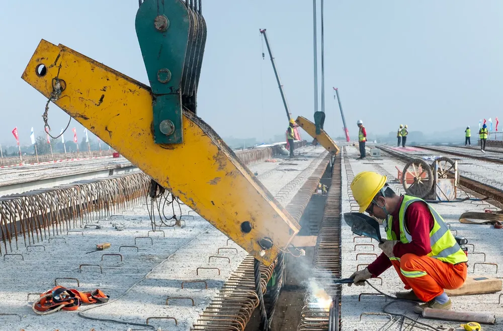 E7MhsJT-x_2000x1500__1