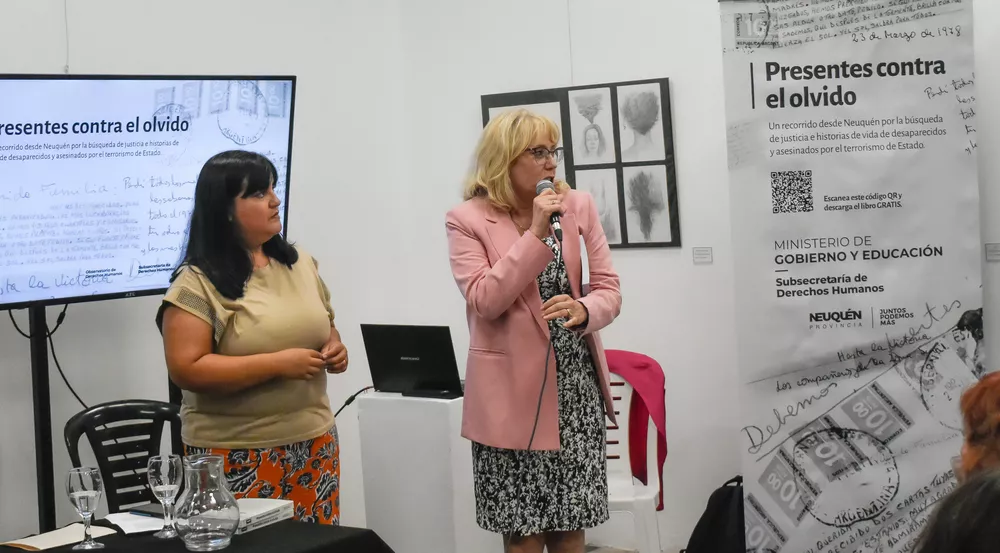 Presentación del libro -Presentes contra el olvido--10