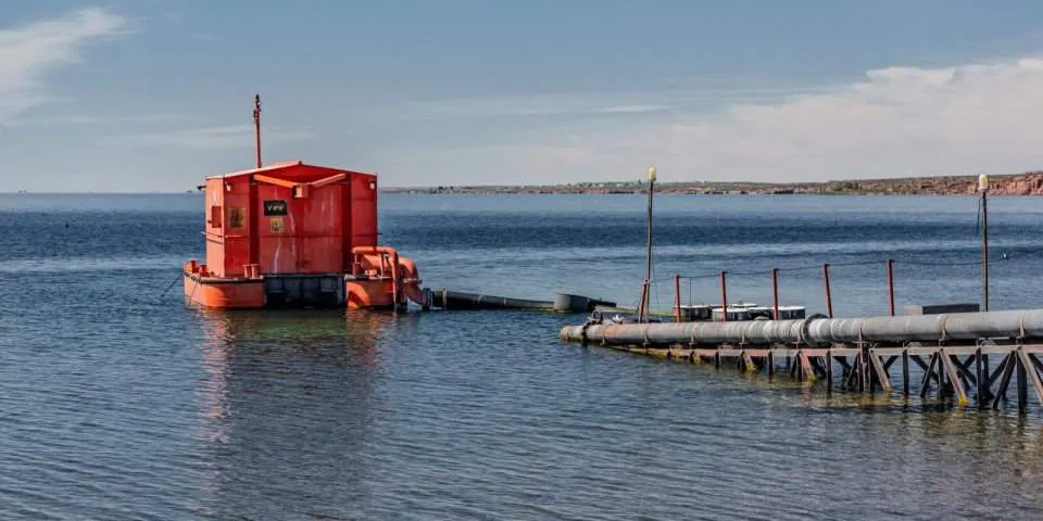 derrame-mari-menuco-impacto-2-1600x1024-1-960x480 (1)