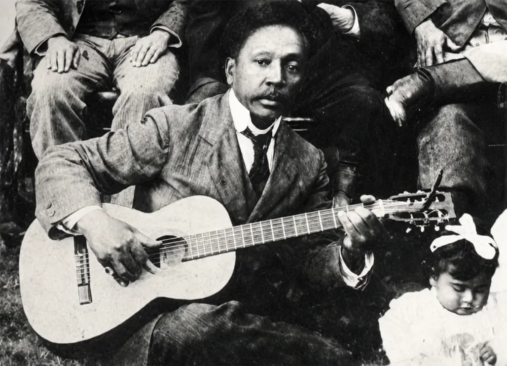 uruguayo Juan Nava y el argentino Gabino Ezeiza.