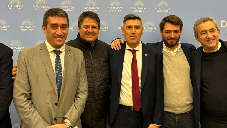 gaido-intendentes-el-congreso-1jpg