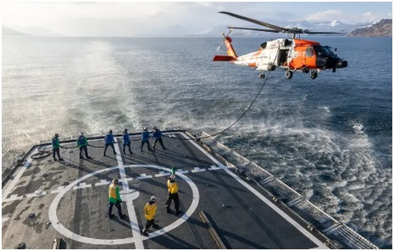 equipo-rescate-la-guardia-costera-estados-unidos-el-pacifico