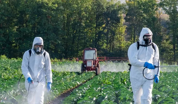 chemicals-1140x500 2