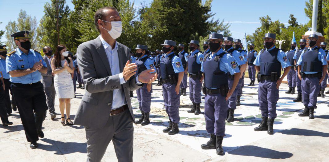 Egreso-policia-Plaza-Huincul