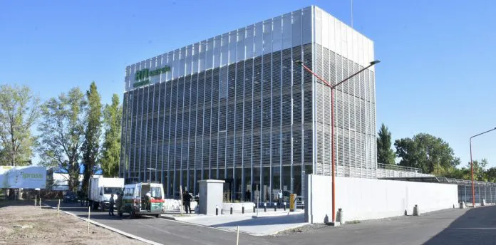 web-INAUGURACION-EDIFICIO-SUSTENTABLE-ENERGIA-RIO-NEGRO_SIP9549-696x344