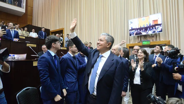 rolando-figueroa-asuncion-gobernador-neuquen-1jpg