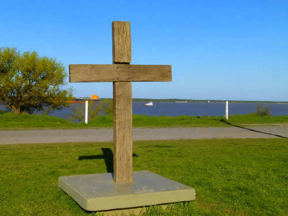 Punta-Quebracho-cruz-scaled