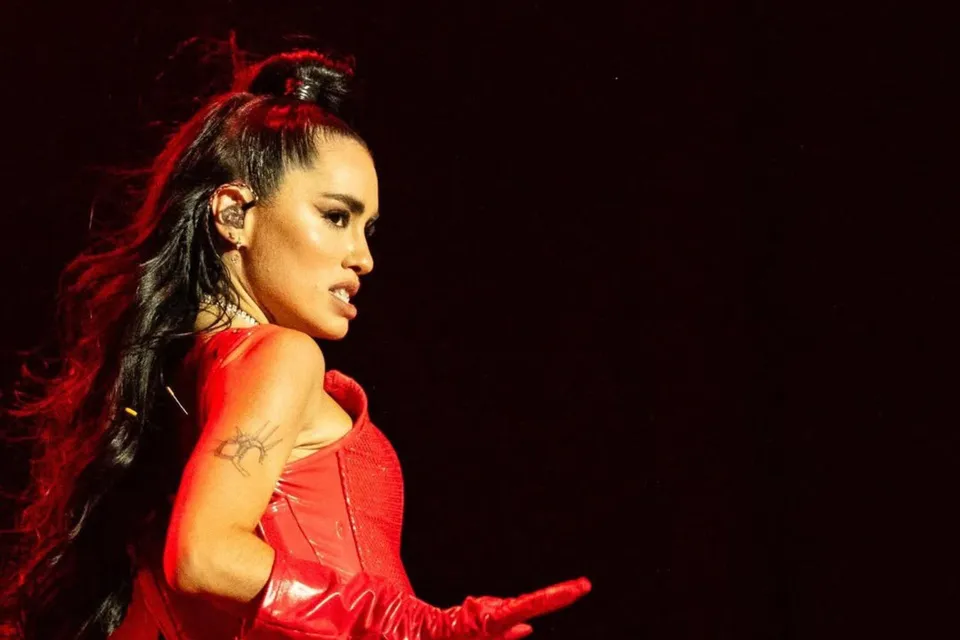 925501-lali-20esposito