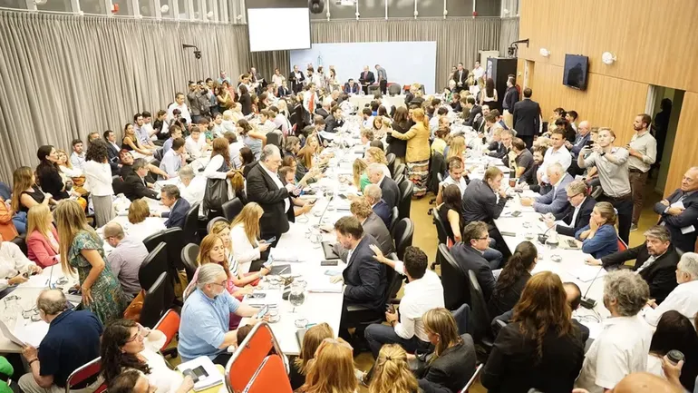 plenario-comisiones-debate-ley-bases-diputados