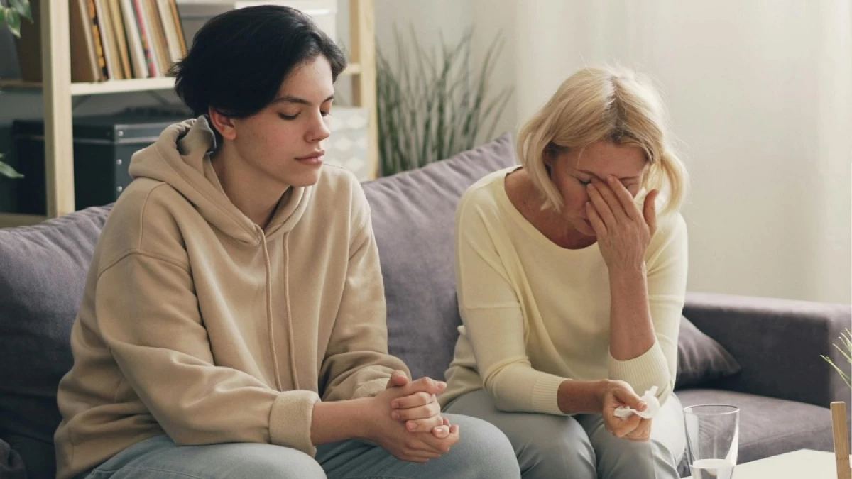 peso-emocional-de-cuidar-siempre-a-demas-olvidarte-de-ti-wide_webp