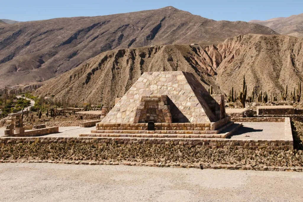 piramide-pucara-tilcara-web-1024x682-1