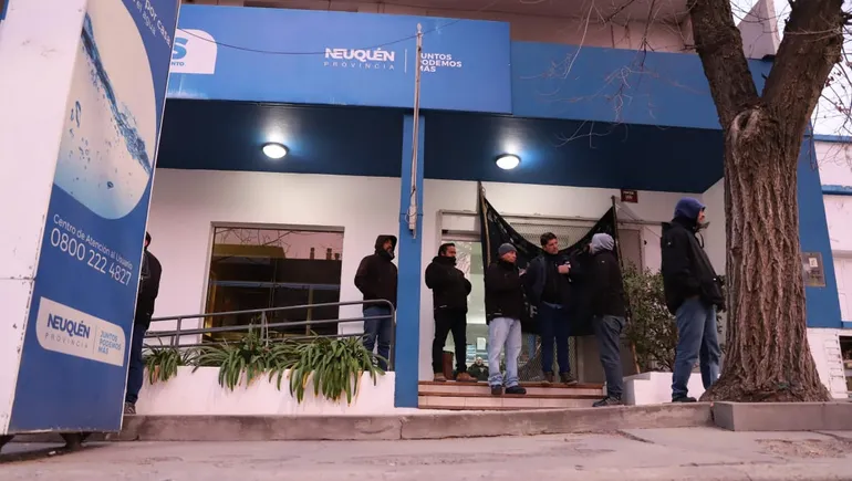 trabajadores-epas-tomaron-el-edificio-2jpg