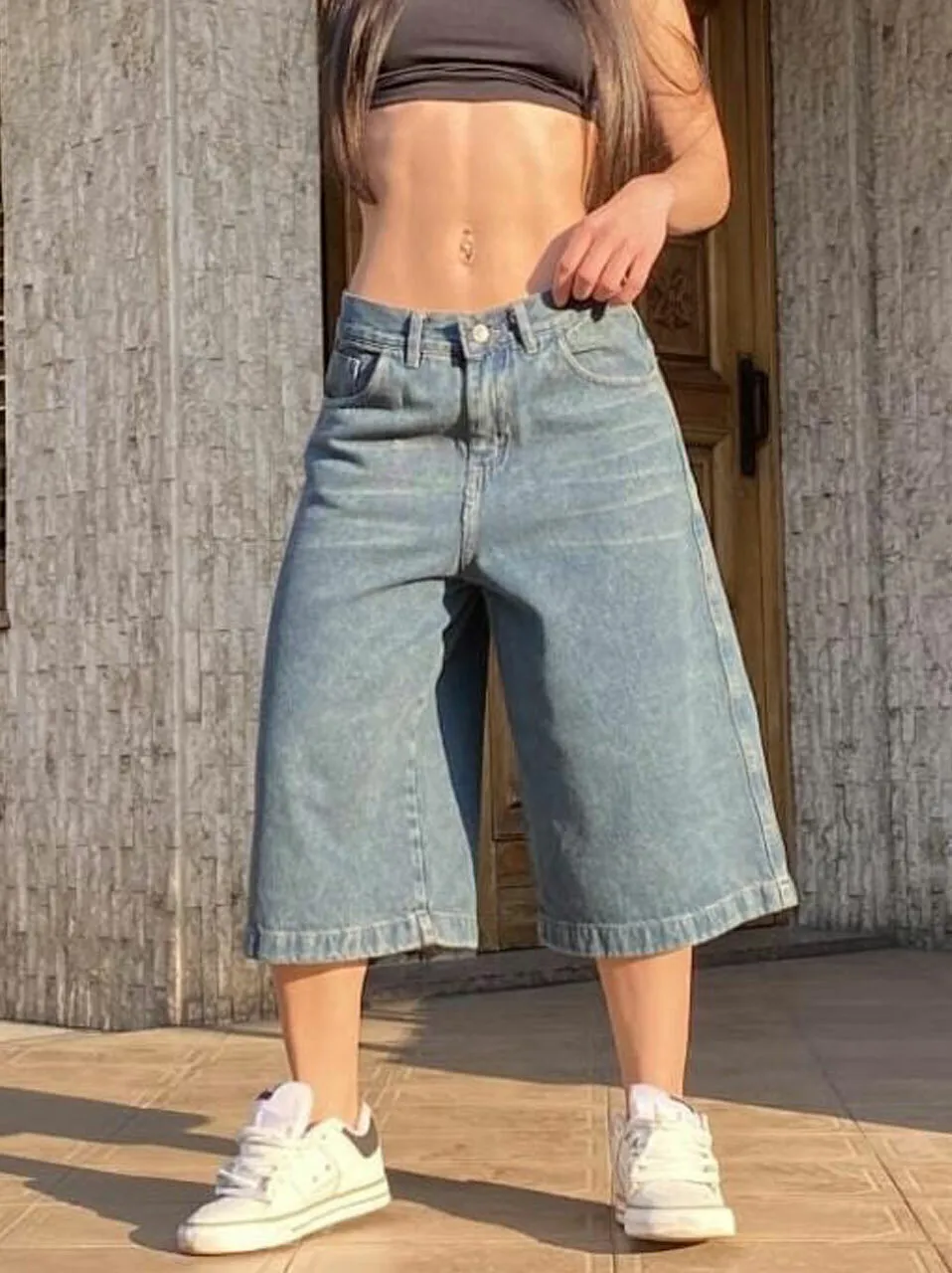 bermuda1-c4260fa448fbbcd2e817283189621766-1024-1024