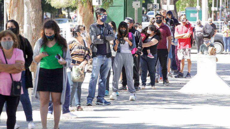 cola-para-retirar-anteojos-eclipse