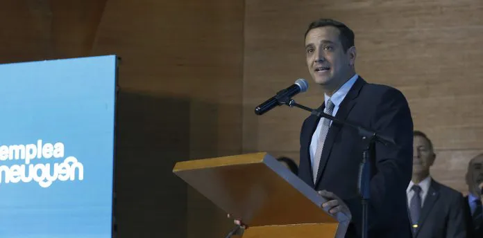 Web...-ministro-de-trabajo-_08A8837-696x344