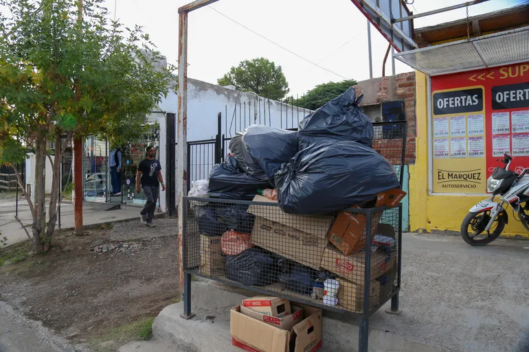 on-plottier-basura-2jpg