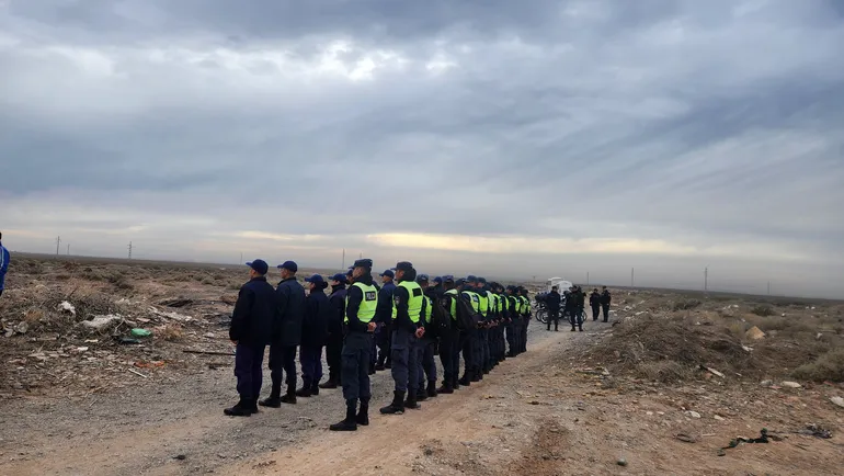 rastrillajes-la-zona-la-meseta-busqueda-lucianajpeg