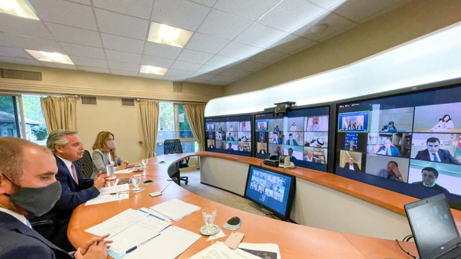 Fernandez, Guzman videoconf con fondos de inversión