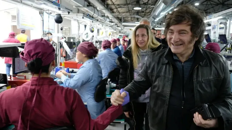 milei-karina-tierra-del-fuego