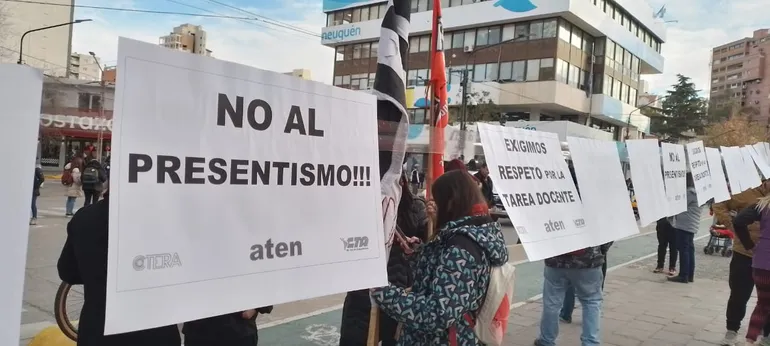 aten-el-centro-contra-el-presentismo-foto-claudio-espinosa