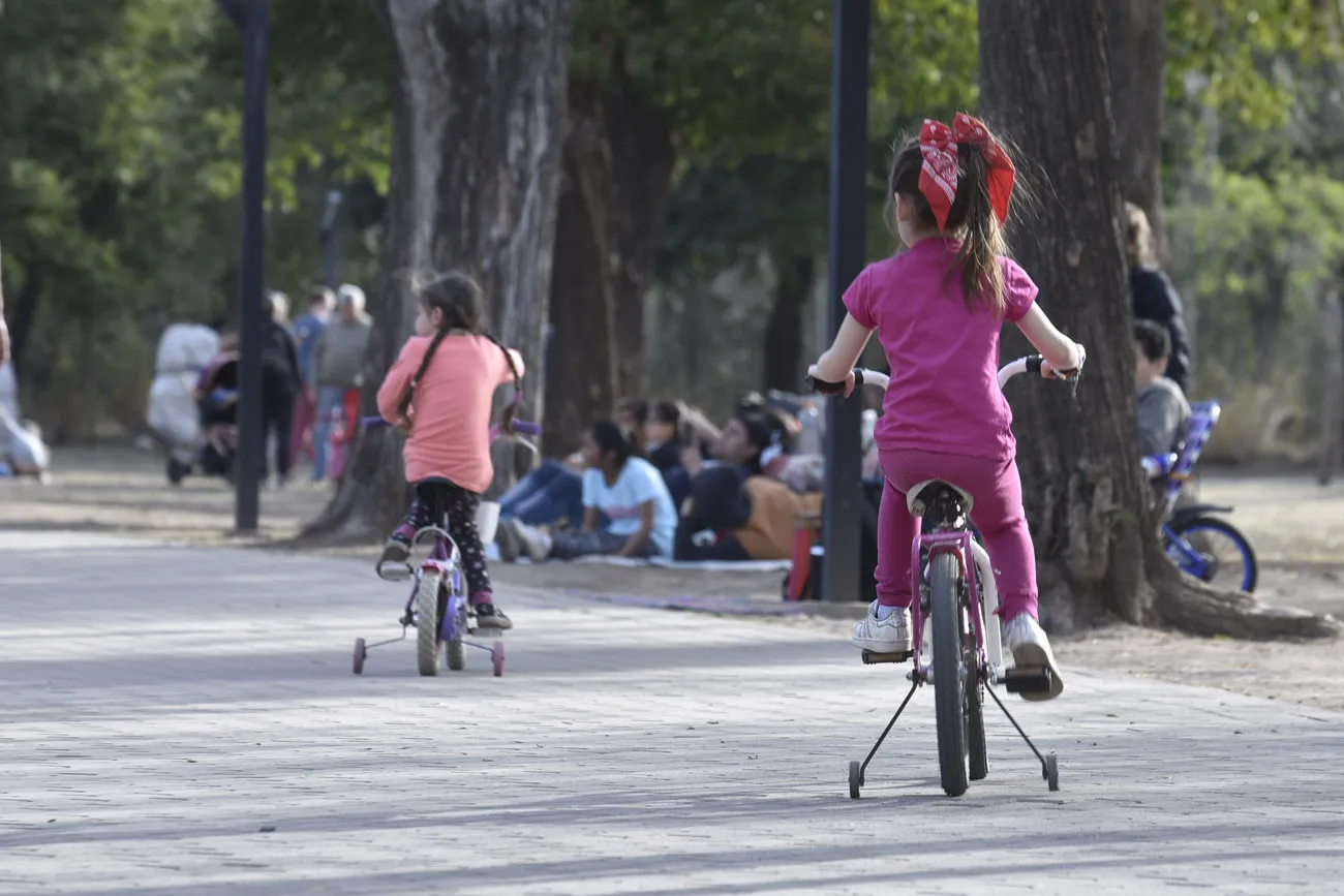 UYAHIUR4CZB7ND4T5SAL4NQENY