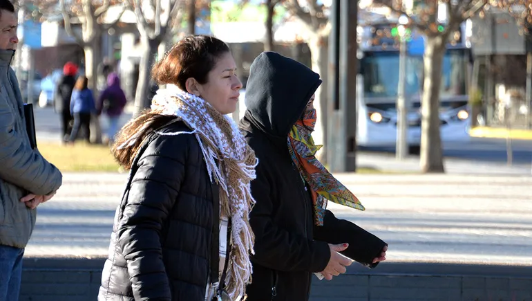 clima-gente-dia-frio-8jpg