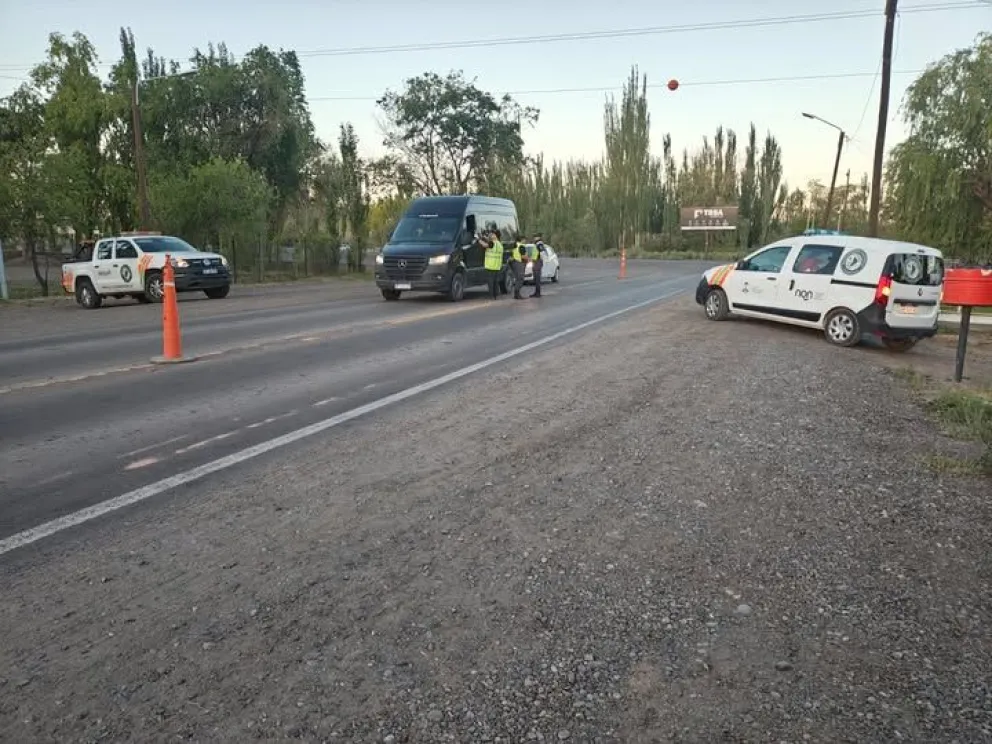 md - 2025-11-24T102909.790