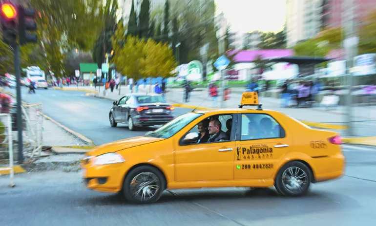 los-taxistas-neuquinos-esperan-ansiosos-el-nuevo-aumento