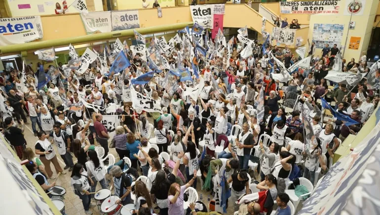 aten-guagliardo-apoyo-la-educacion-publicajpg