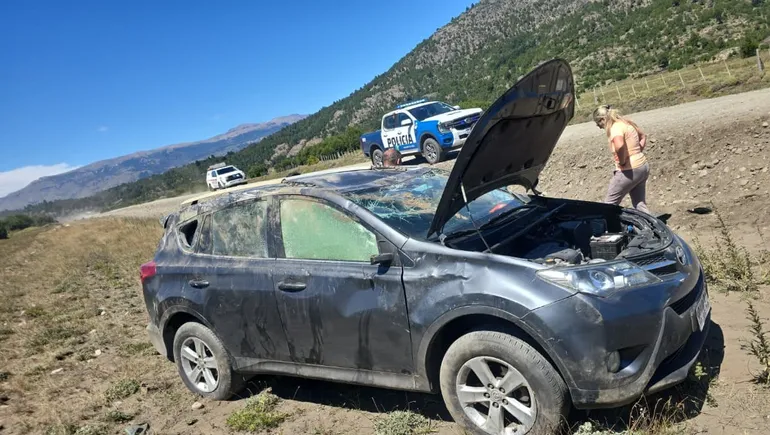 accidente-vuelco-hua-hum-chilenos-2