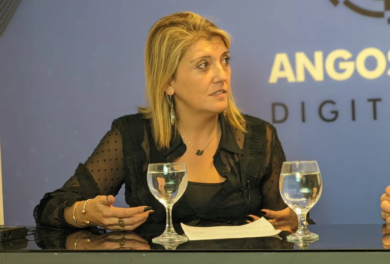 Eugenia Mesa - Amor por Angostura