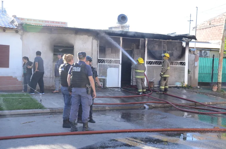 incendio-paso-los-indios-y-ruta22-4jpg