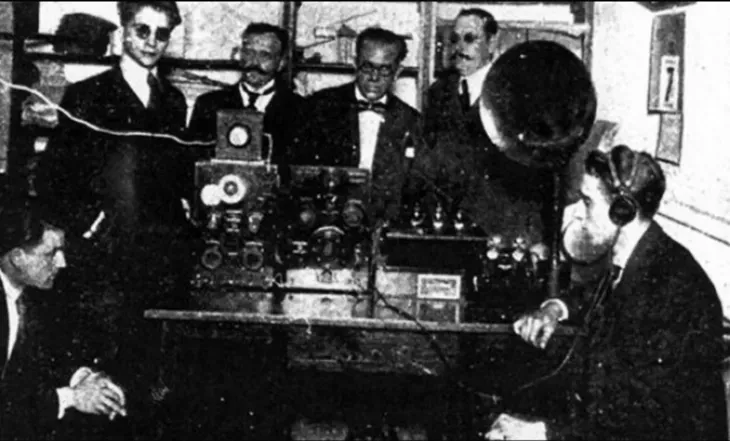 los-locos-la-azotea-pioneros-la-radio-argentina-el-mundo