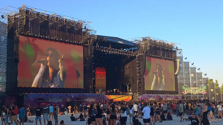 fiesta-confluencia-2025-angela-leiva