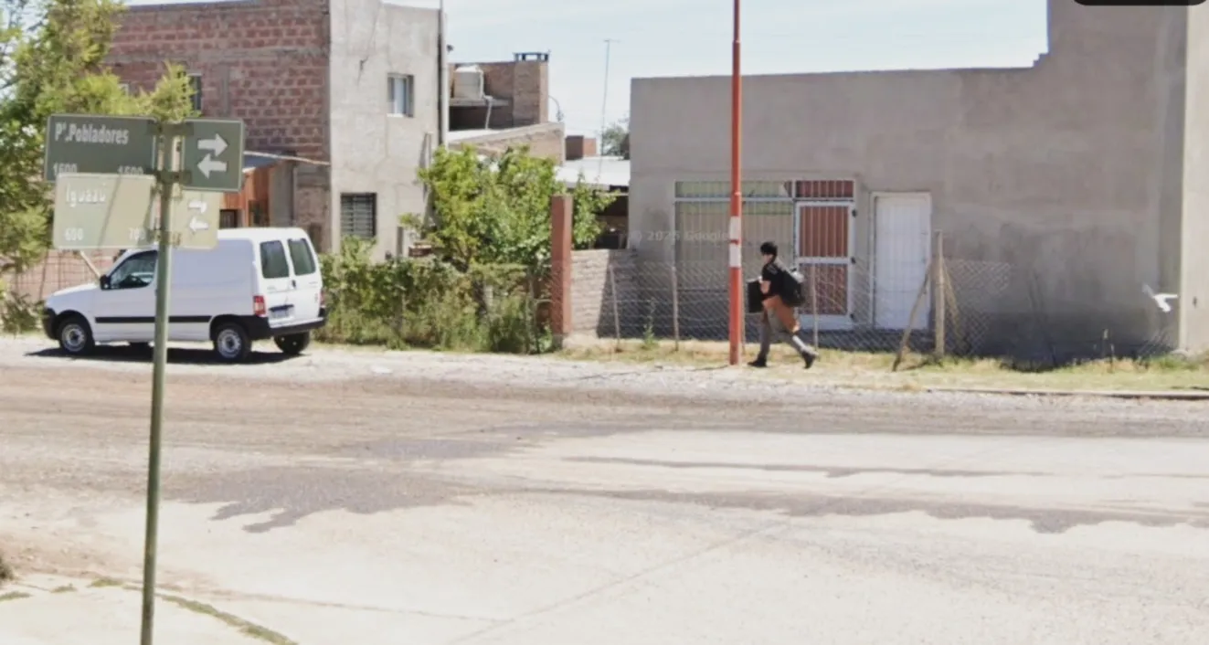 P_POBLADORES_IGUAZU_FERNANDEZ_ORO