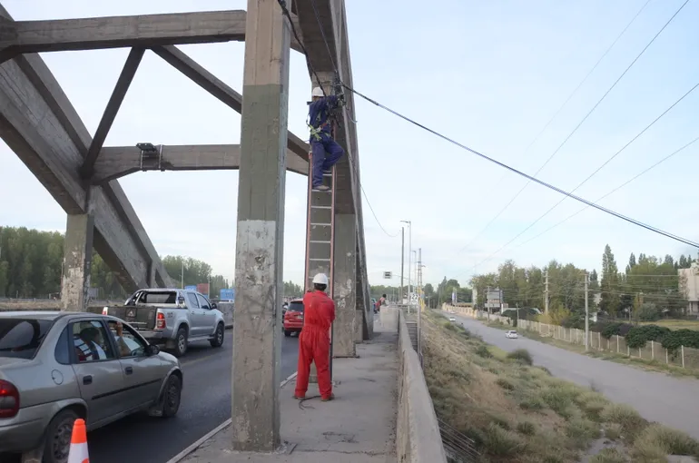 trabajos-cableado-el-puete-carretero-3jpg