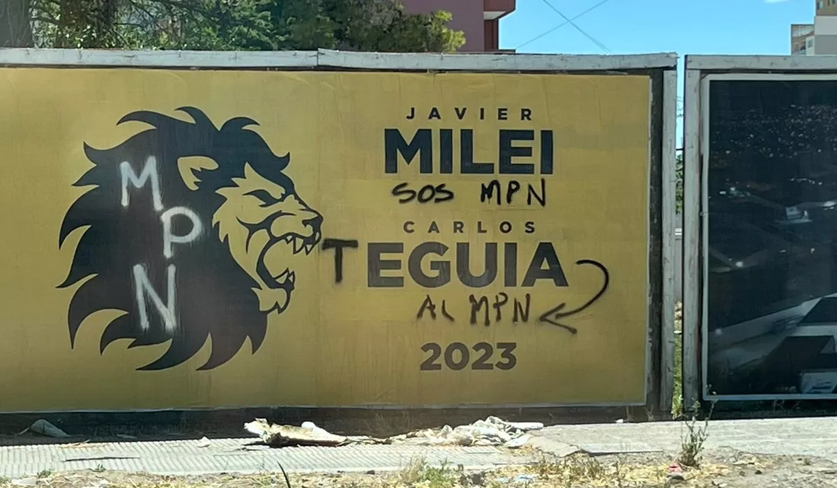 Cartel Eguía