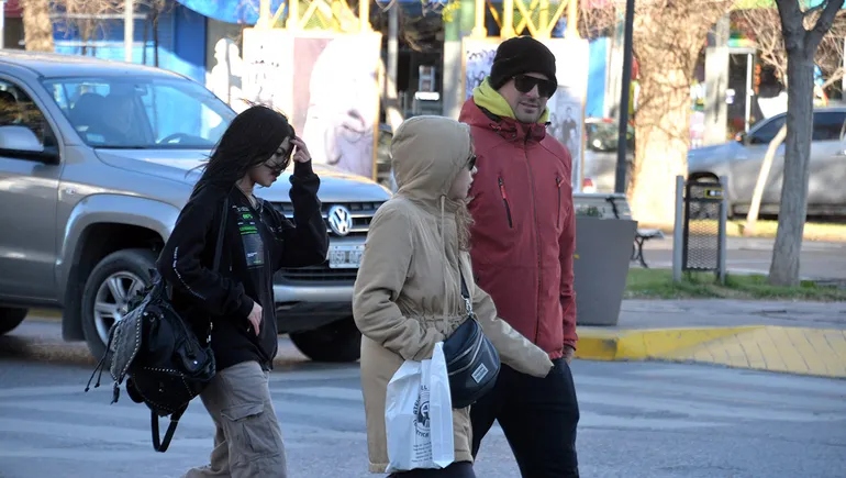 clima-gente-dia-frio-3jpg (1)