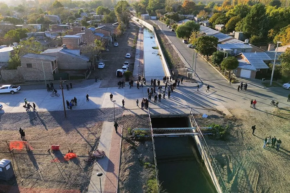 Puente sobre el arroyo Durán
