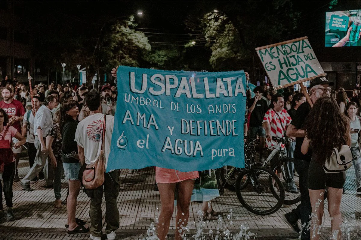 mendoza-agua-protesta4-@Asamblea-Popular-por-el-Agua
