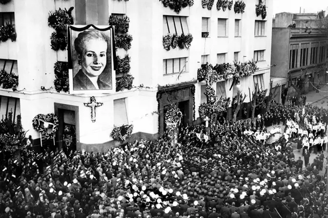 Muere Eva Perón en Buenos Aires