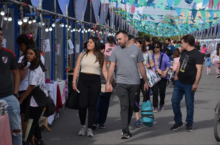 feria-emprende-parque-jaime-nevares-9jpg